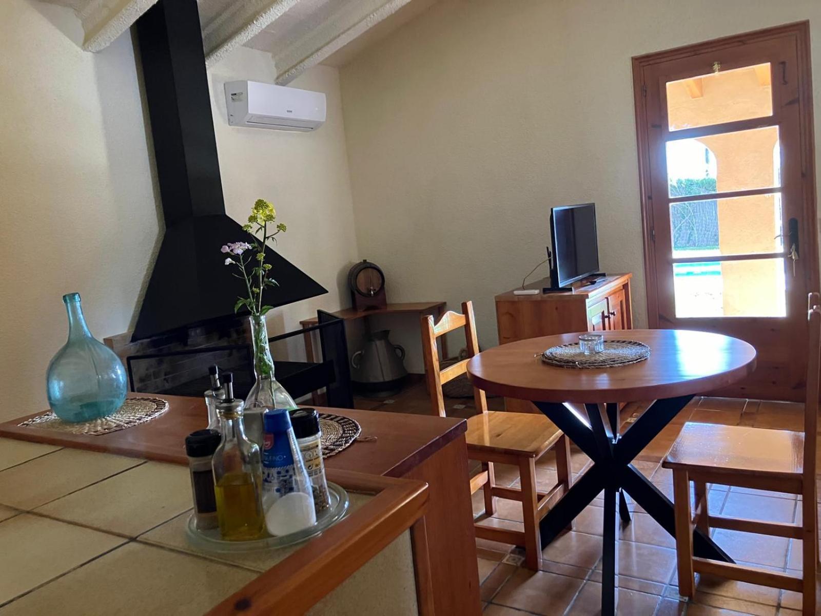 Apartment With Private Pool And Garden San Martín Sarroca エクステリア 写真